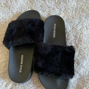 Women’s Steve Madden Faux Fir Slides - 8